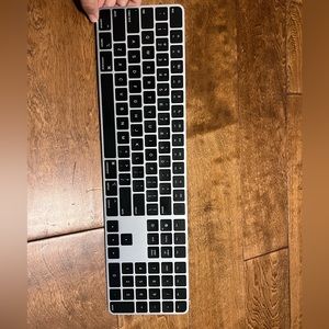 Apple Bluetooth Keyboard